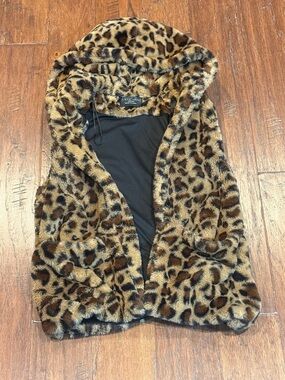 Medium LOVE TREE Faux Fur Leopard Hooded Vest - Brown Leopard Print